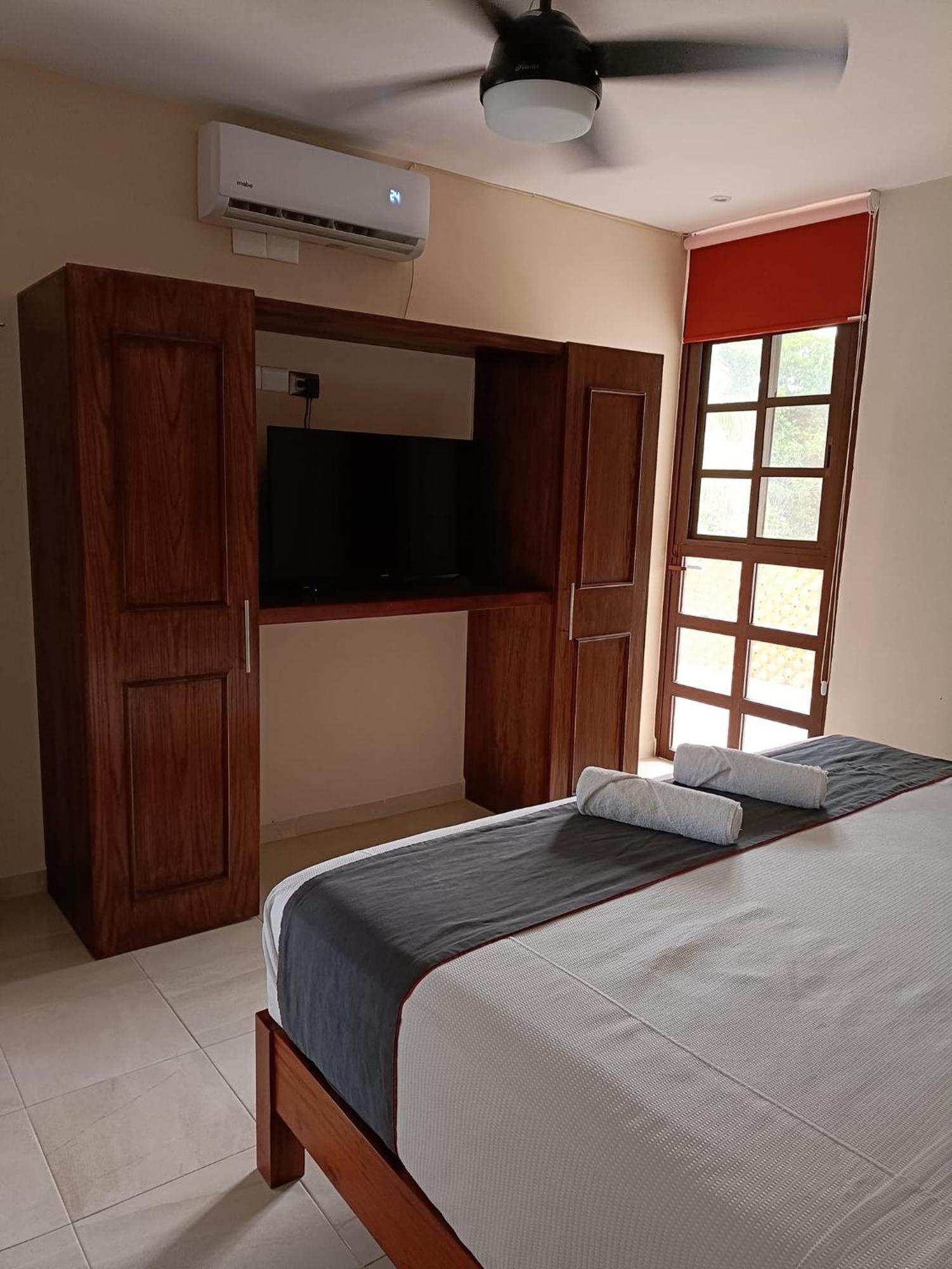 Hotel Beach Don Gonzalo Селестун Екстер'єр фото